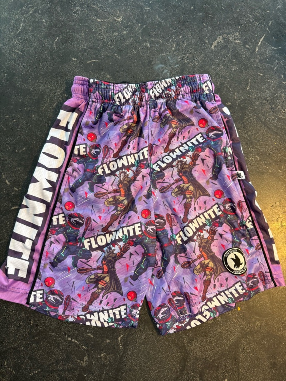 Flow Society Boys Shorts - Size Youth Medium
